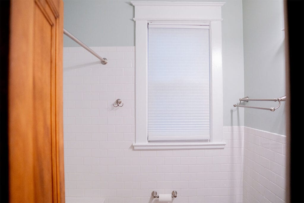 New blinds installed in a Takoma DC hallway bathroom