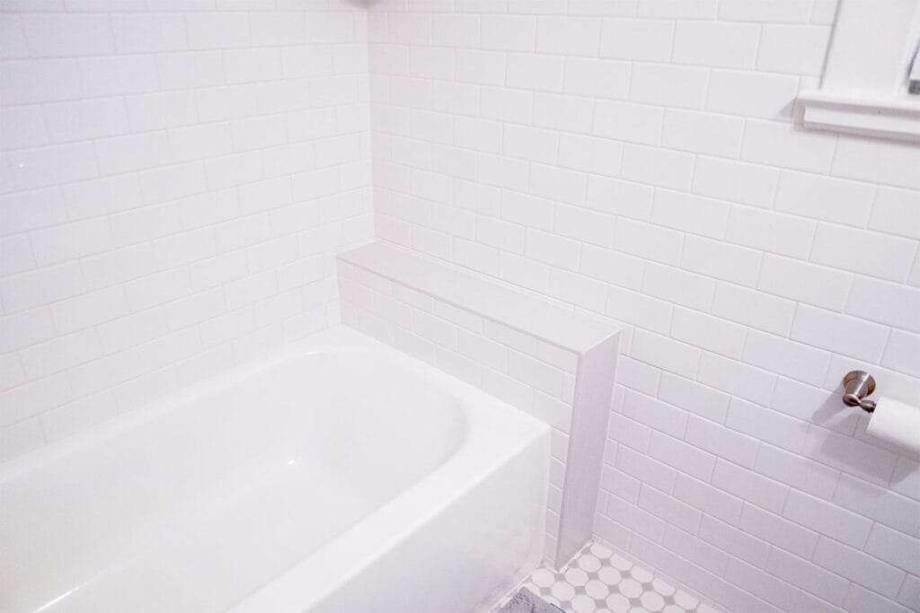 Shower bench installed in a Takoma DC tub and shower